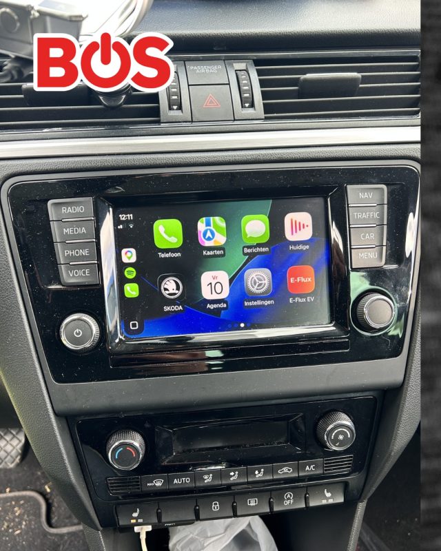 Apple CarPlay en Android Auto nu óók mogelijk voor VAG-auto's! 🚀📱

 Waar we bij Bos Digitale Autoservice al talloze Mercedes-rijders (NTG 5.x reeks) blij maakten met een naadloze upgrade, trekken we die lijn nu door naar Volkswagen, Audi, Seat en Skoda. Vandaag gaven we bijvoorbeeld deze strakke Skoda Rapid uit 2017 een complete digitale make-over. Telefoon aansluiten en bam: direct al je vertrouwde apps op het originele scherm. Een wereld van verschil voor de rijervaring! 🎉

Ben jij klaar met dat kleine telefoonschermpje, of ben je een garagebedrijf dat deze upgrade aan klanten wil aanbieden? Laat een reactie achter of stuur ons direct een berichtje om de mogelijkheden voor jouw model te bespreken! 💬👇 Vergeet deze post niet te delen met die ene vriend die nog steeds met een zuignap op z'n voorruit rijdt. 😉

🔗bosdigitaleautoservice.nl📲06-18189340 (ook Whatsapp)

#BosDigitaleAutoservice #AppleCarPlay #AndroidAuto #VAG #Volkswagen #Audi #Seat #Skoda #SkodaRapid #MercedesNTG5 #AutoUpgrade #CarTech #AutomotiveNL #GarageNL #Retrofit